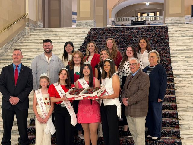 Stilwell Kiwanis leaders and the Strawberry Queen and runners-up visiting the Oklahoma capitol for Strawberry Day