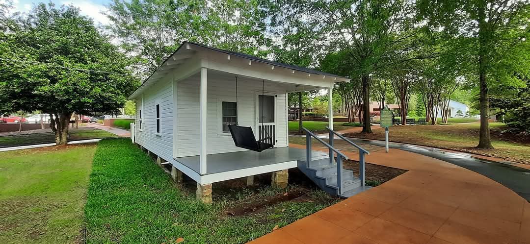 Elvis Presley Birthplace Museum in Tupelo, Mississippi
