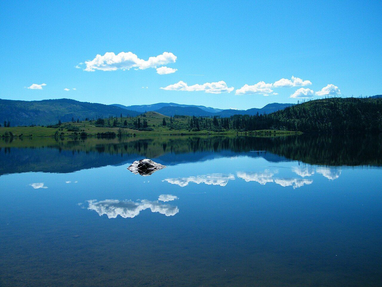 Neskonlith Lake