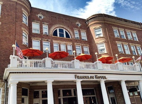 the historic franklin hotel in deadwood