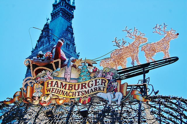 A sign that says hamburger weihnachtsmarkt on it