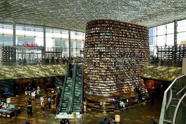 A large library filled with lots of books and people in CoEx Mall