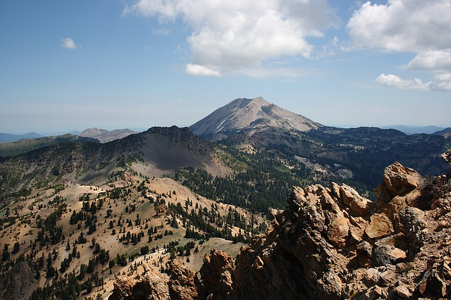 An aerial view of lassen volcanic np