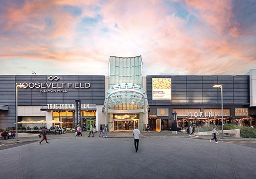 roosevelt field shopping centre