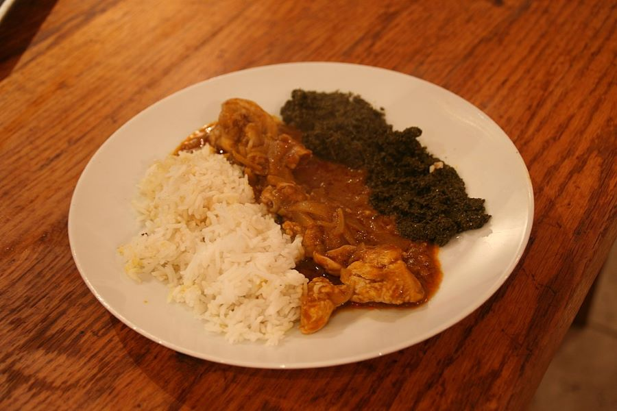 Angolan Moamba de galinha