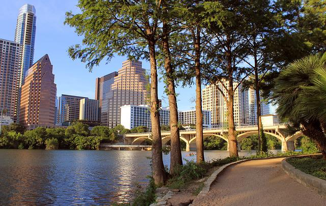 Ann & Roy Butler Hike & Bike Trail in Austin