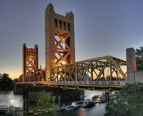 A bridge over the river in Sacramento