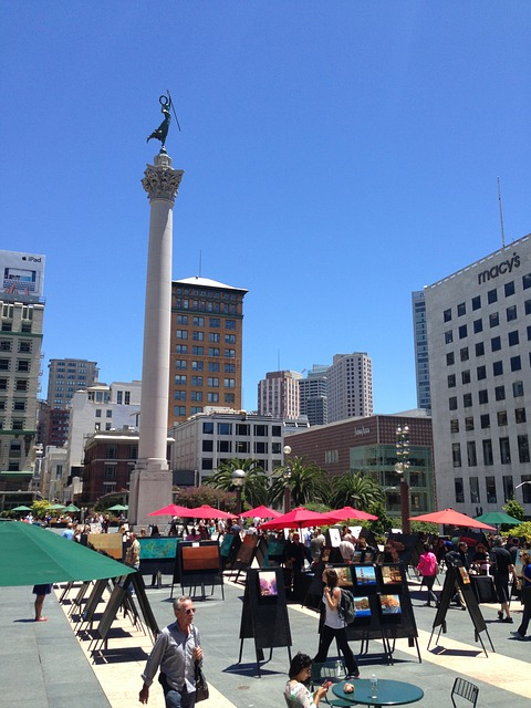 A macy 's building is in the background of union square