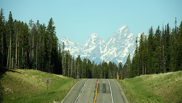 Grand Teton Scenic Drive in grand teton np