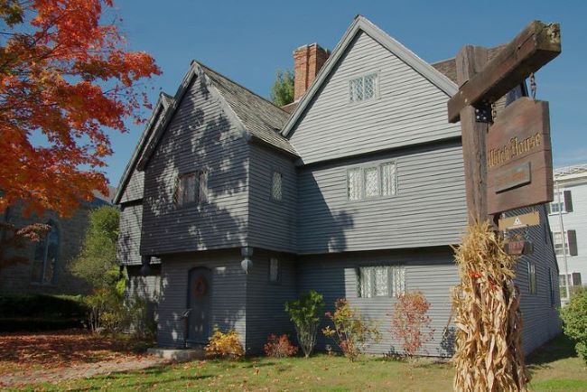 The witch housein salem