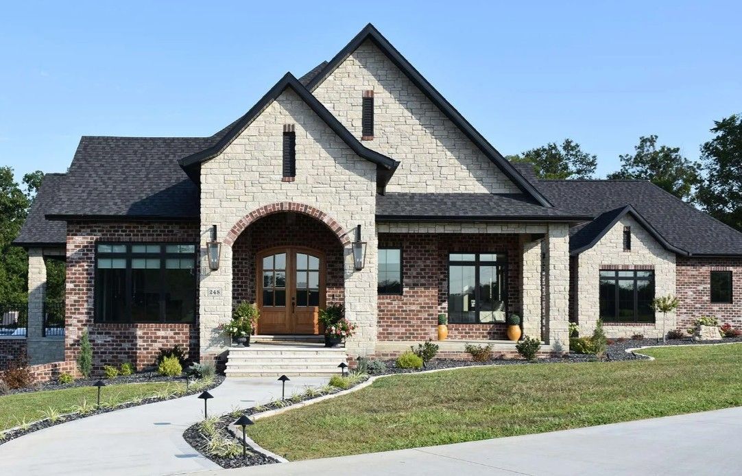 Eagle Creek Dimensional Tumbled Veneer