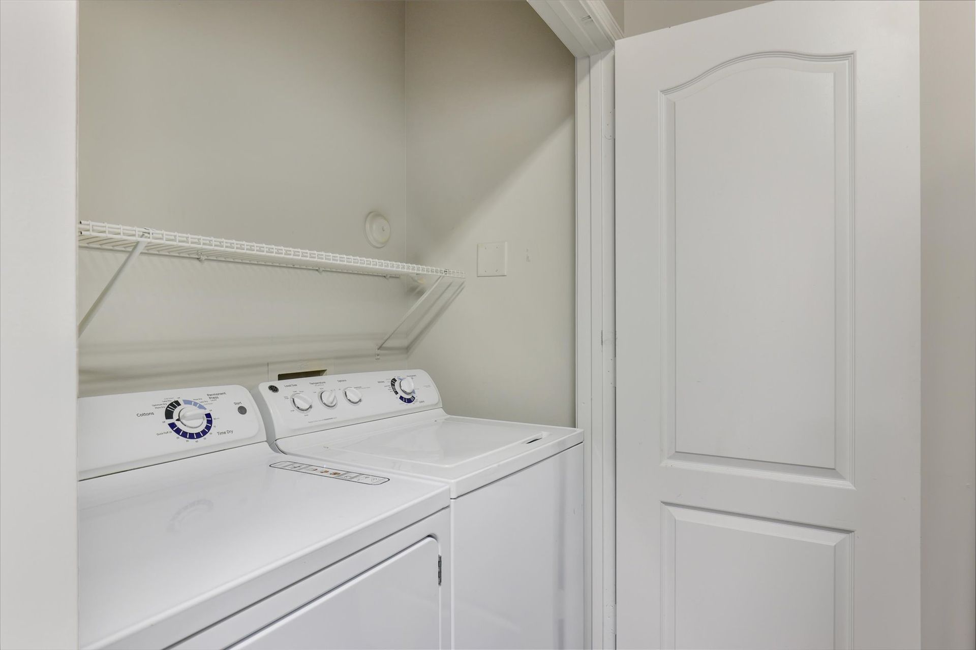 laundry in unit