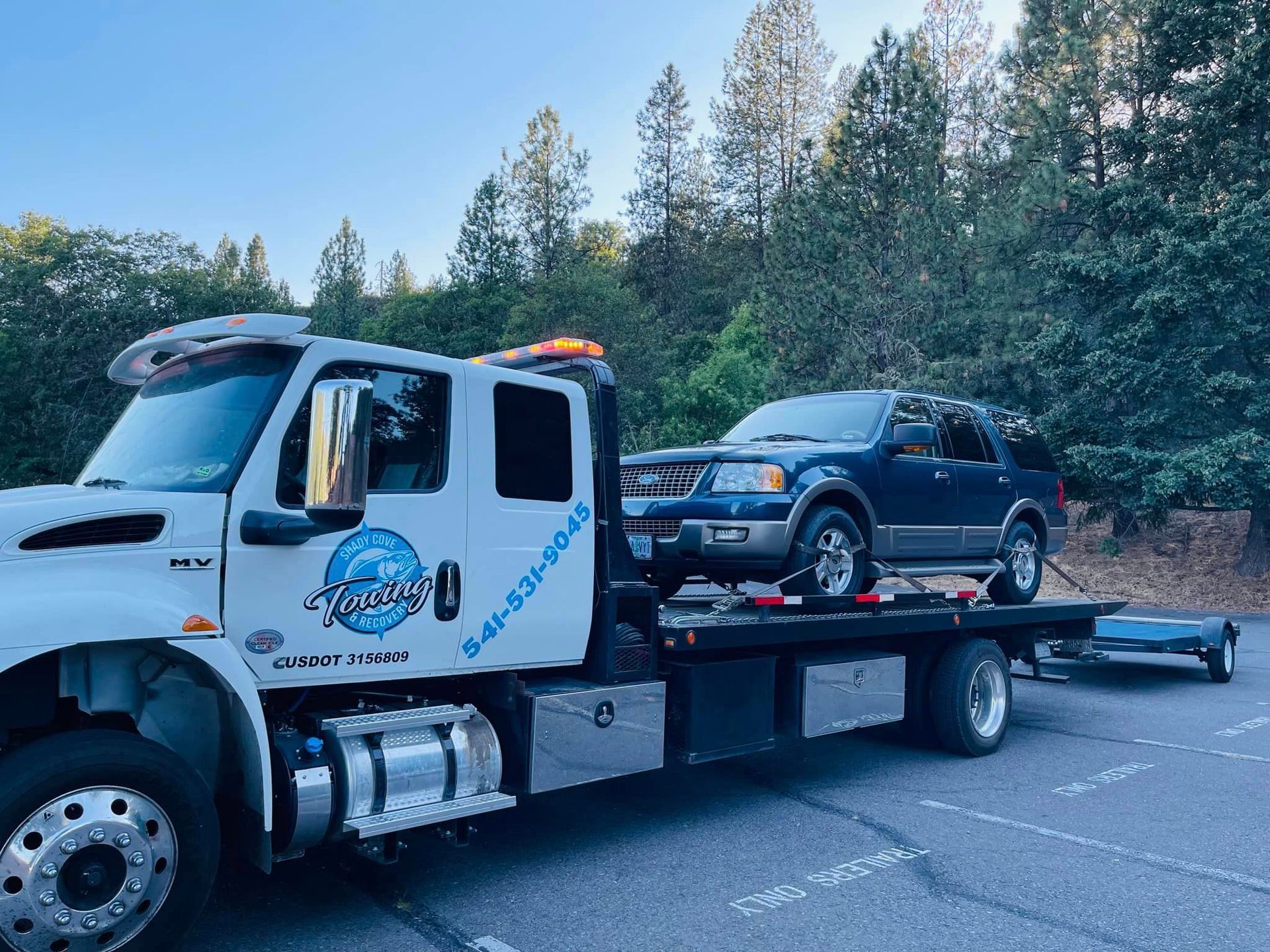 Shady Cove Towing and Recovery Top Rated Towing Service White City