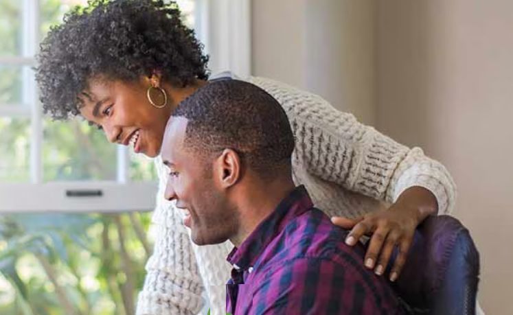 Someone applying online for Care Credit