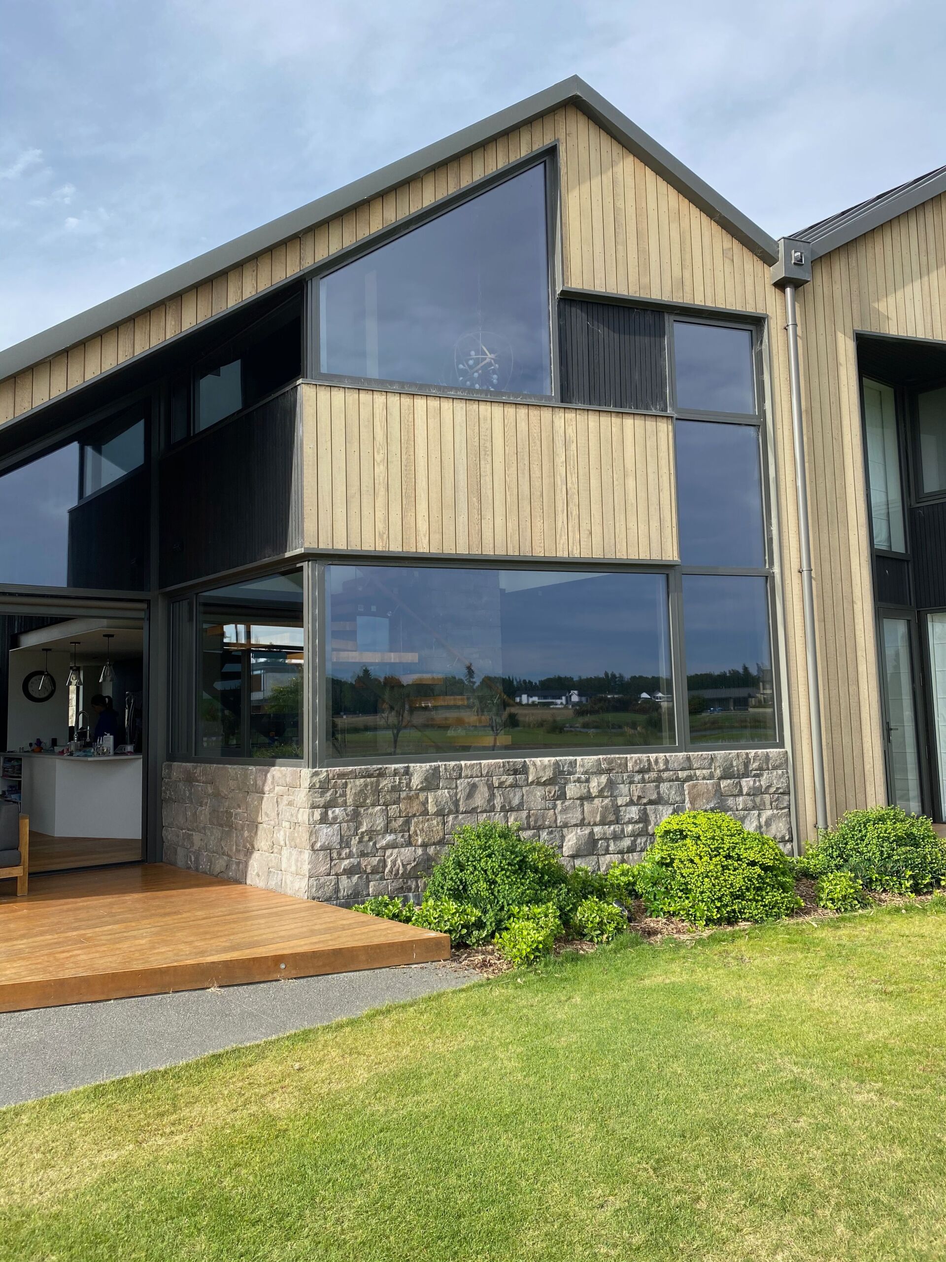 stonemason utilized local oxford grey stone and blue timaru