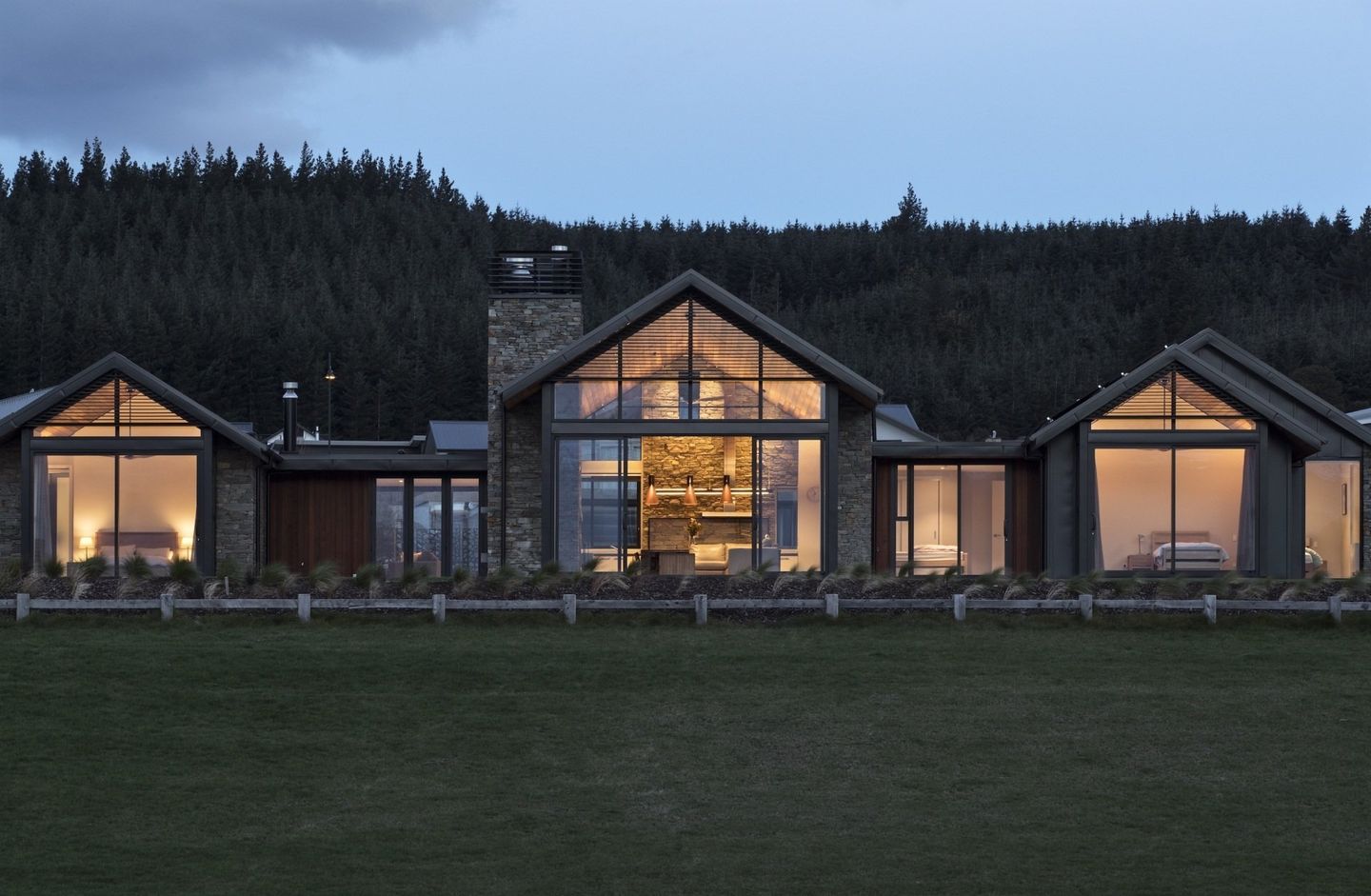 valley crescent by stonemason