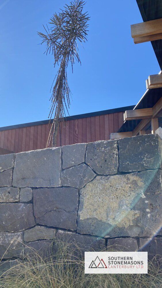 honeycomb basalt wall