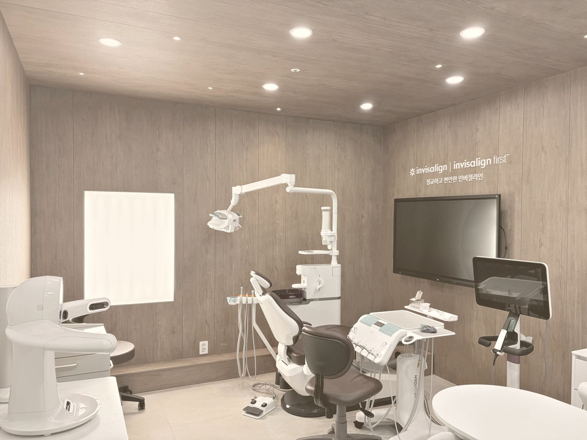 Examination room used for records and diagnostic scans at Yonsei Baro, Seoul