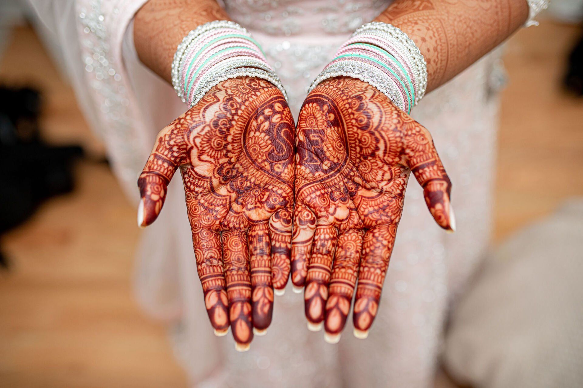 indian pre wedding photo |  pre wedding shoot indian | indian pre wedding photo shoot | indian pre wedding events | south asian pre wedding rituals | indian pre wedding photography | sangeet indian wedding photoshoot | sanger indian wedding photographer | mehndi night wedding photography | indian wedding mehndi photography | indian wedding mehndi photographer | maticoor night indian wedding photographer | matokhor night indian wedding photographer
