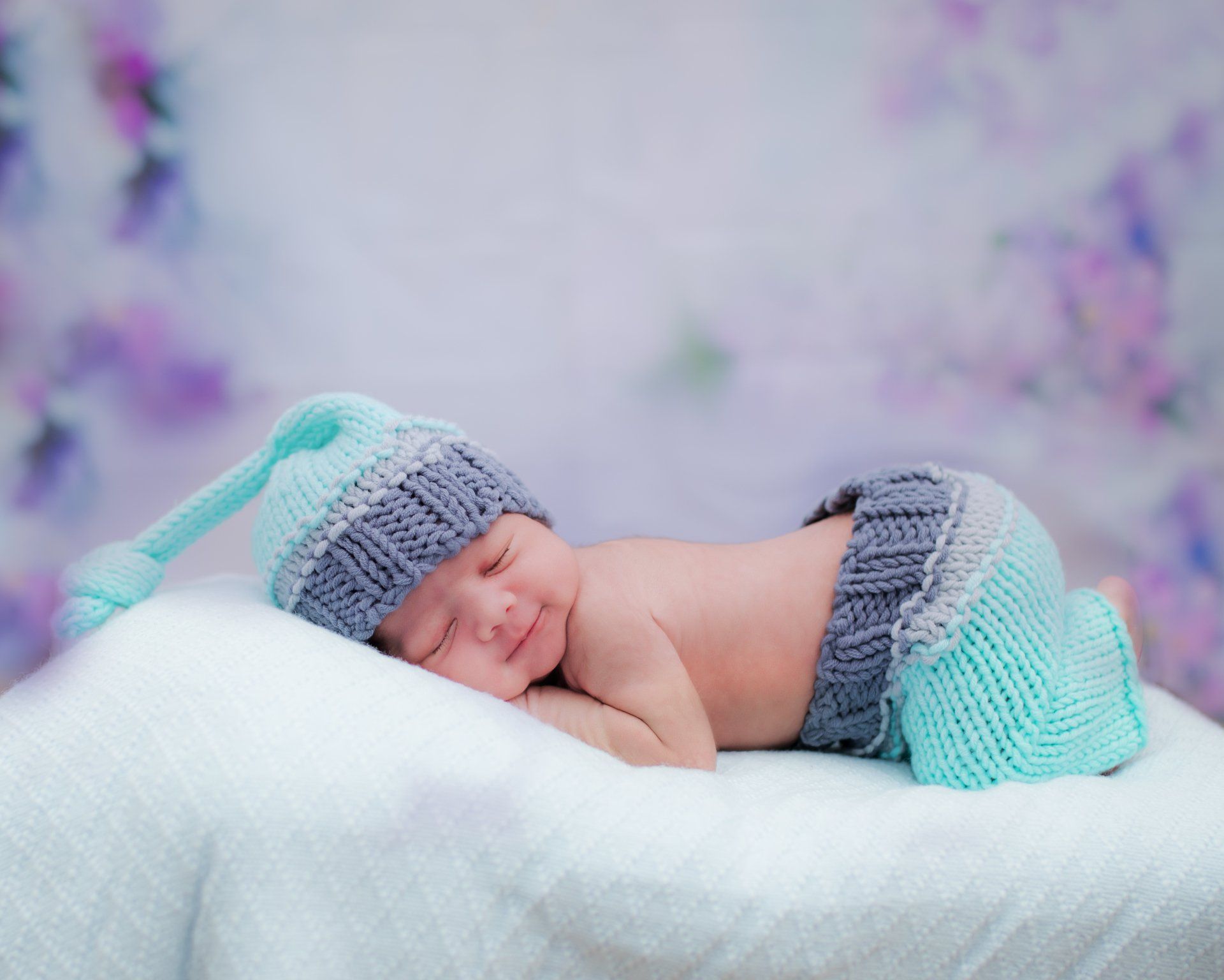 Baby Christmas Photo shoot | Cute Baby Christmas Photos NYC | Professional Family Christmas Photo 