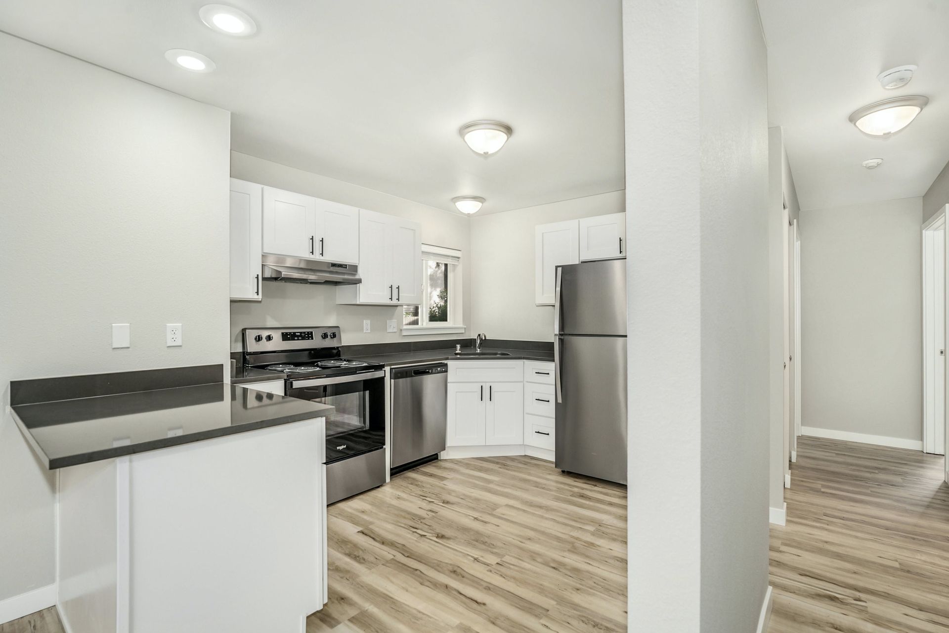 b8 kitchen 4