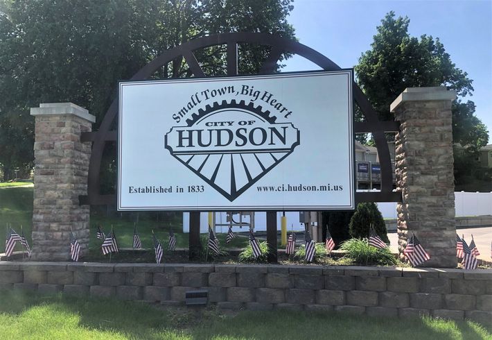 Hudson, Michigan sign