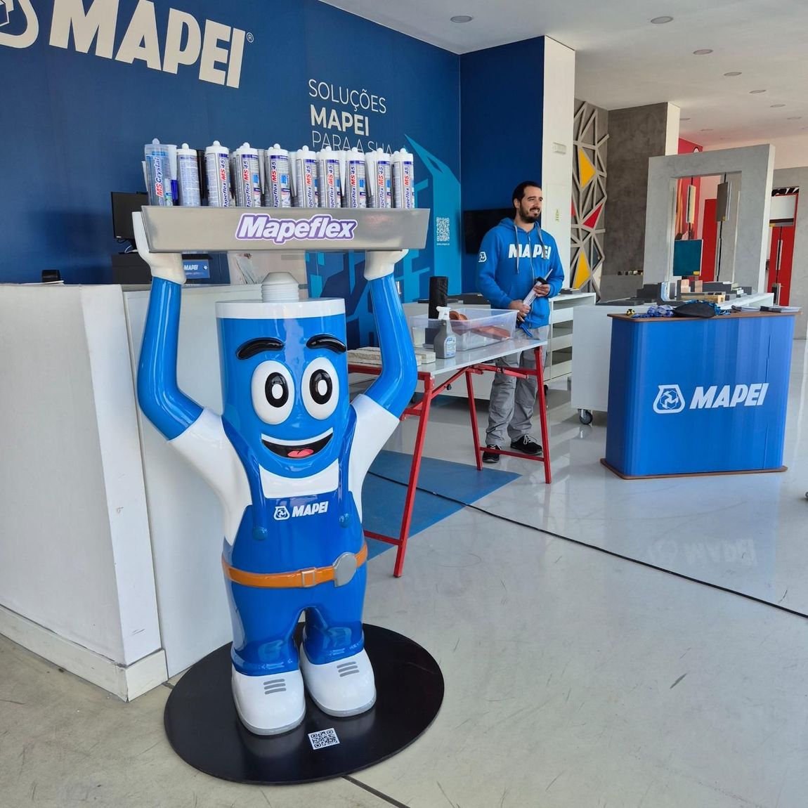 Mr. Flex, expositor da RISING para a MAPEI 
