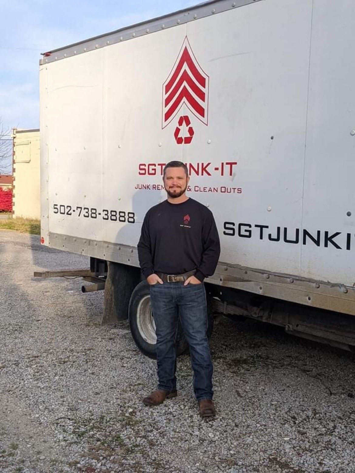 appliance-removal-louisville-ky-sgt-junk-it-truck-and-technician