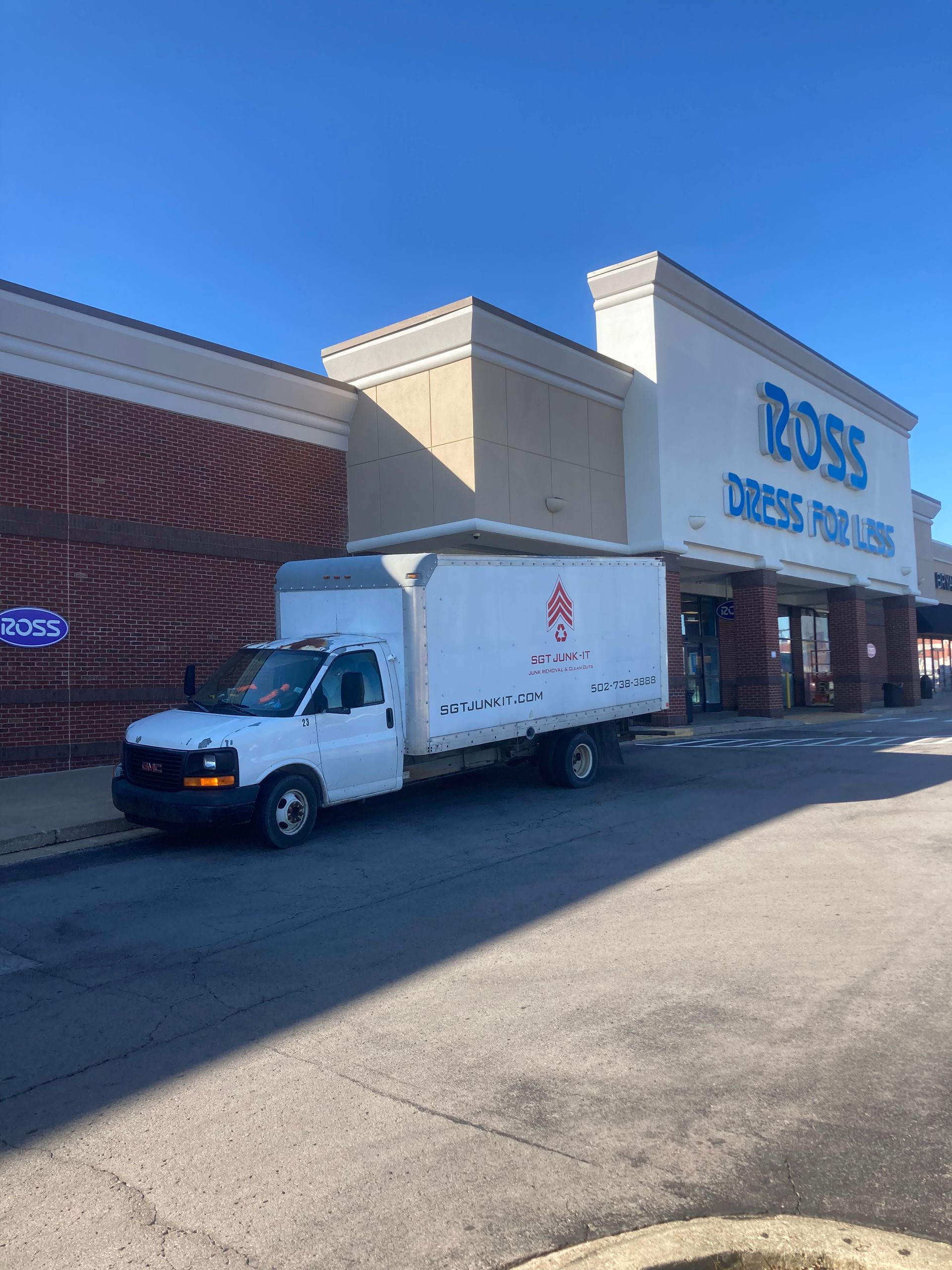 delivering commercial junk removal services near louisville ky