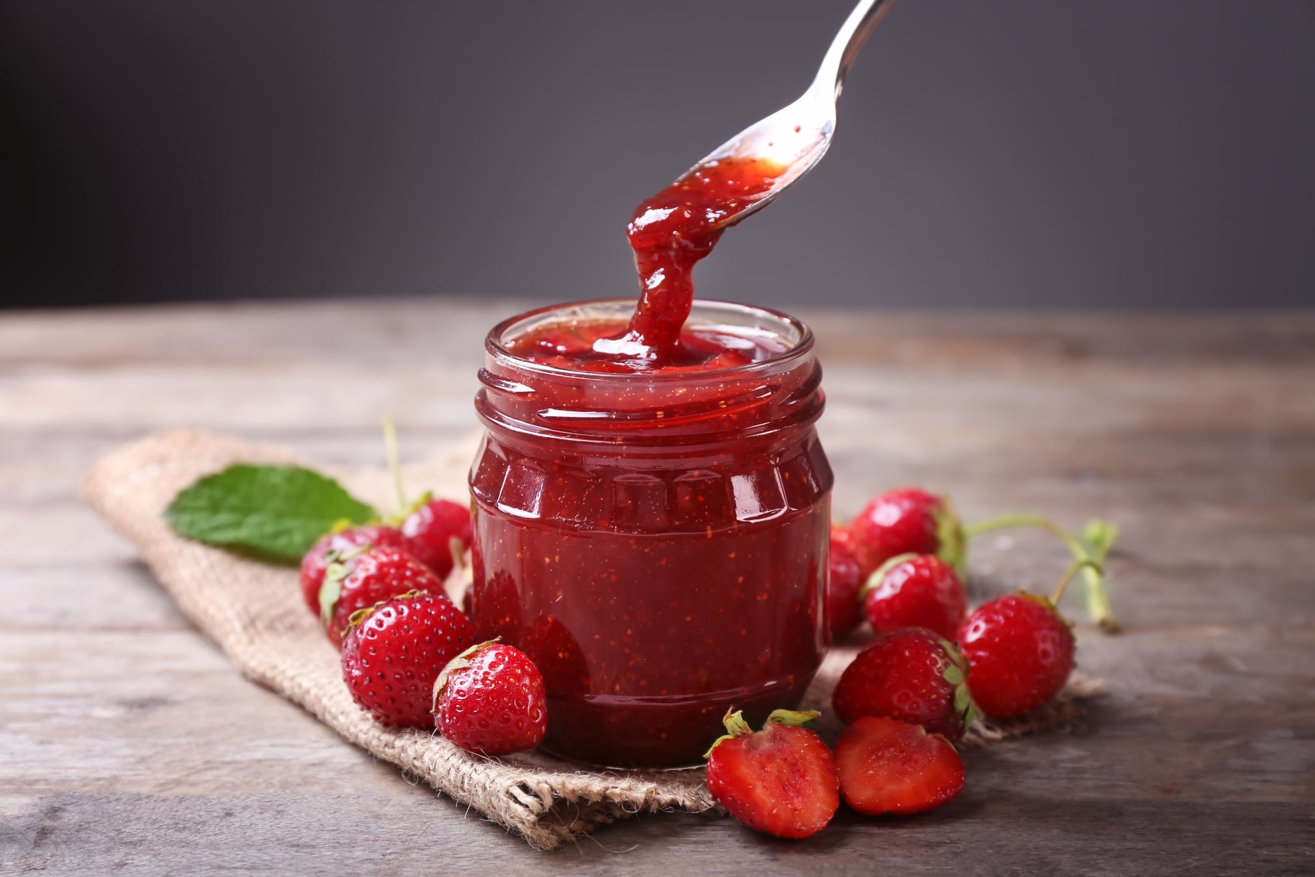 Sugar for fruit preparation & sauces