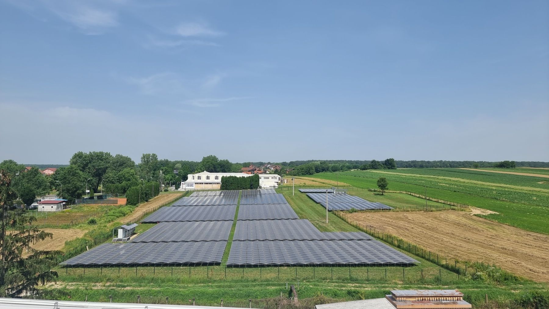 Čišćenje solarne elektrane mliječne industrije – 10.500 m² – središnja Hrvatska