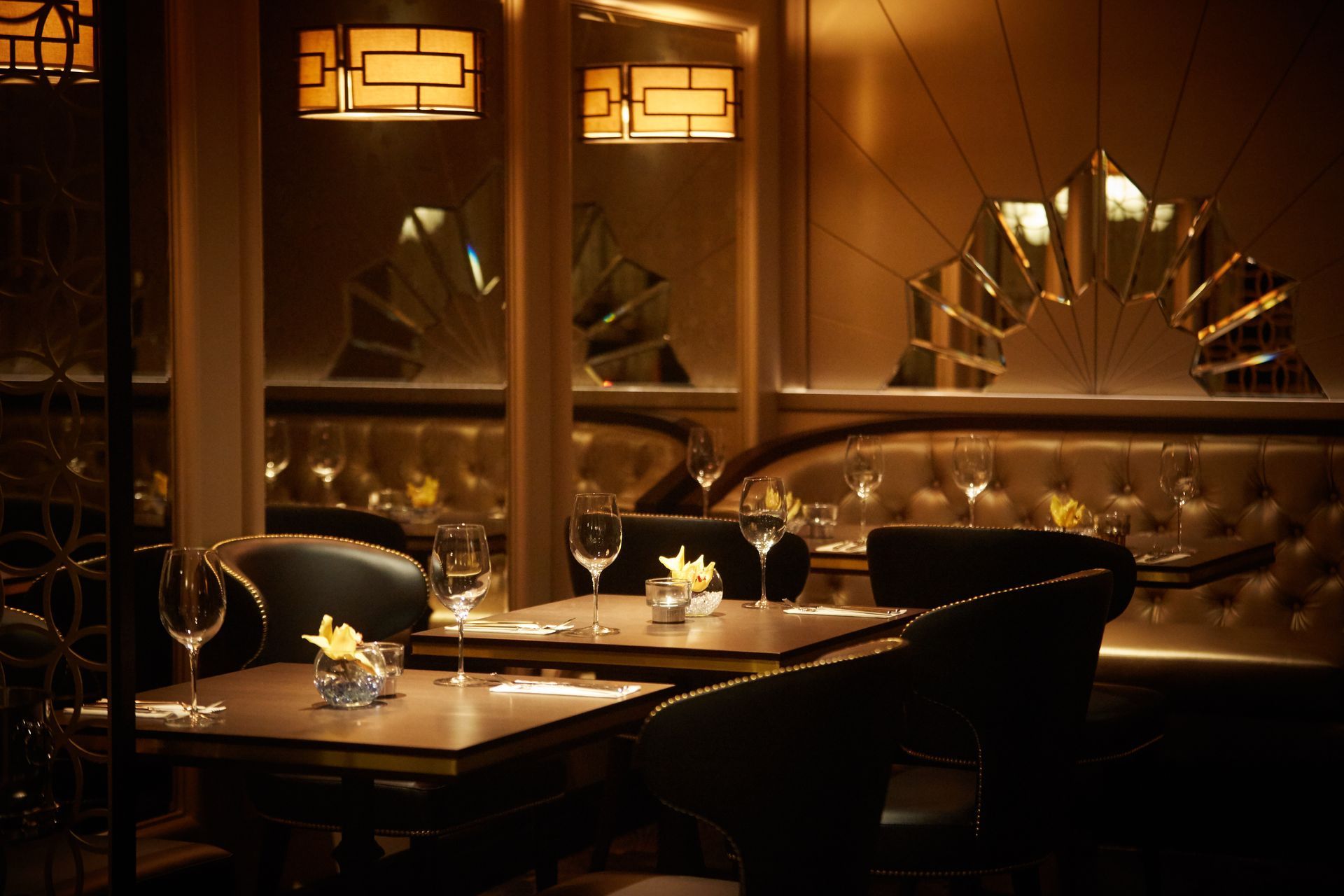 Interior of La Dragon, tables for 2