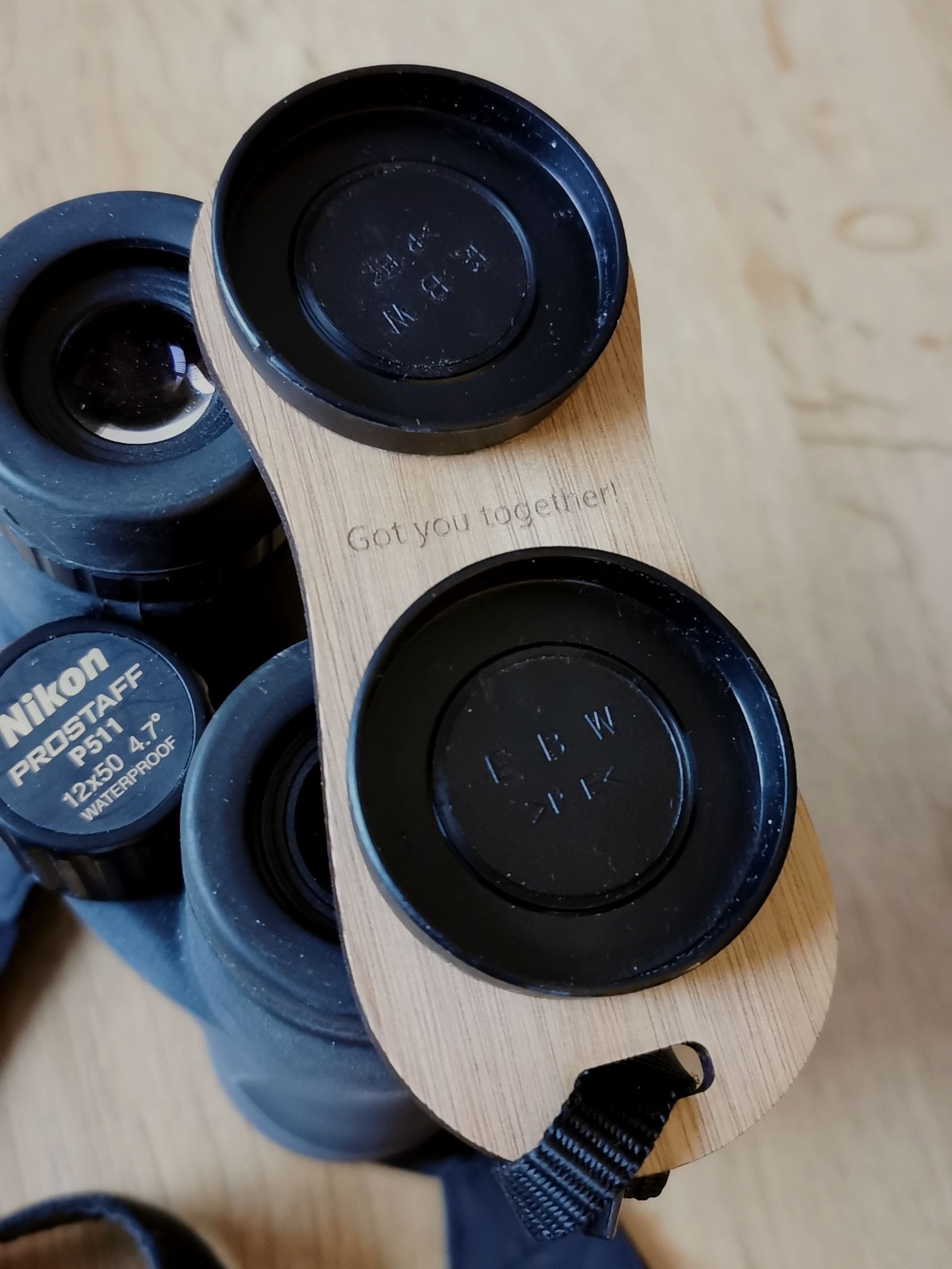 Plaatje voor lensdopjes verrekijker