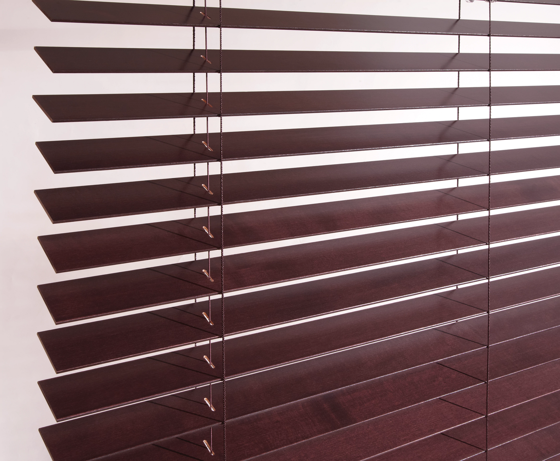 Hunter Douglas wood blinds near Fort Myers, FL.