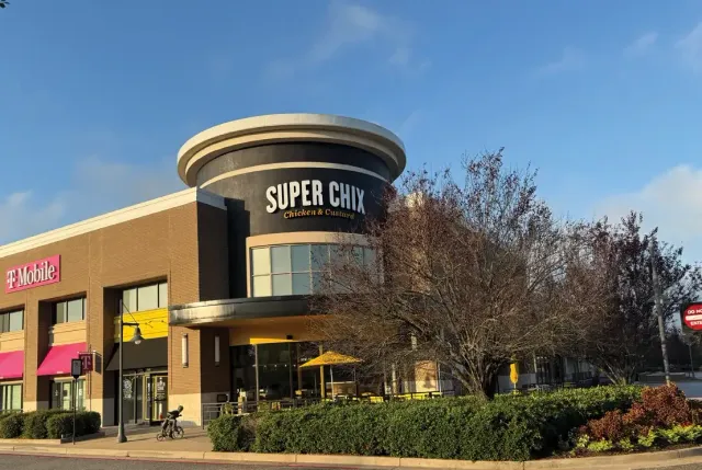 Dr. Shake X No.6 ×2 No.49 ×2 SUPER CHIX OPENS ITS 7TH LOCATION IN GEORGIA