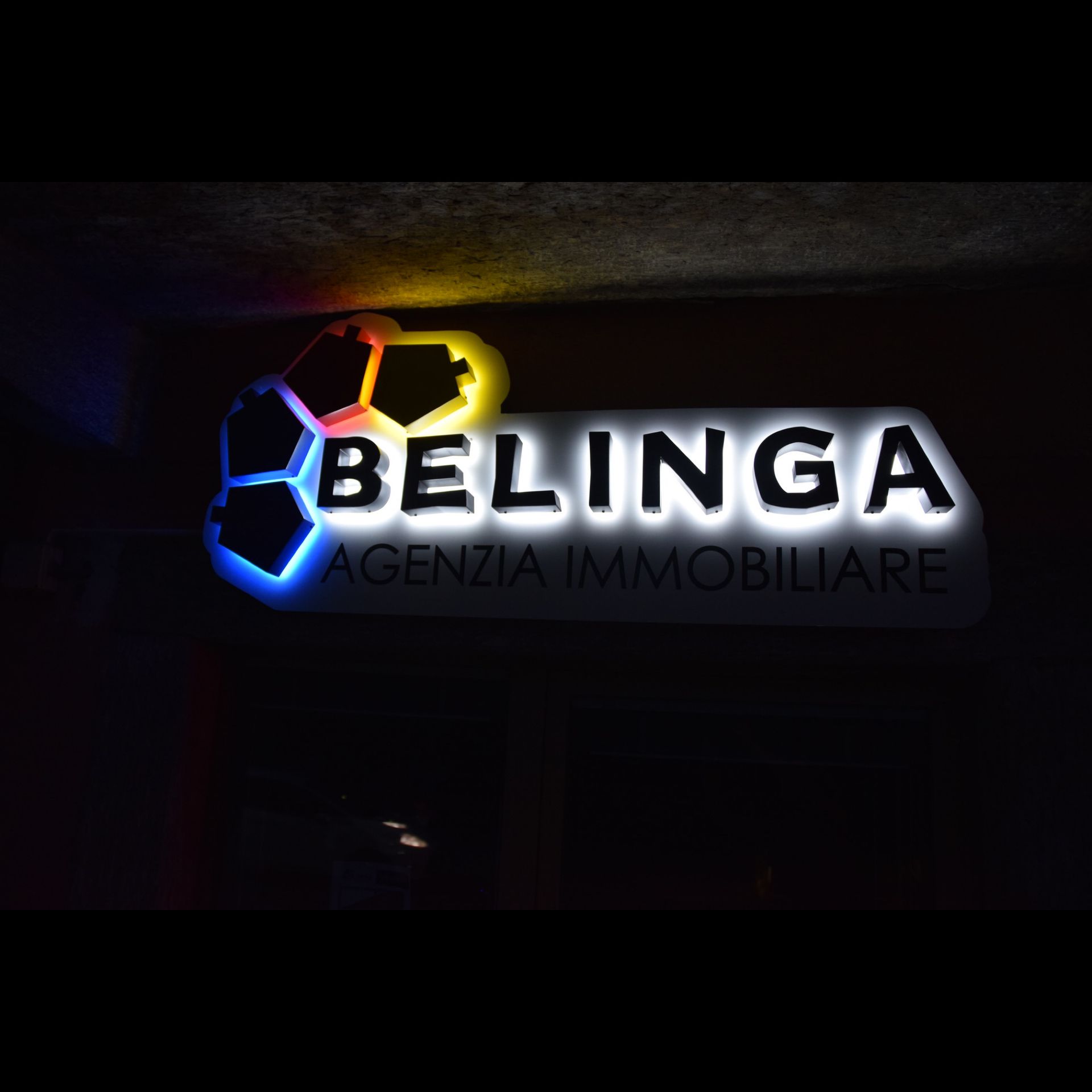 Insegna luminosa per 