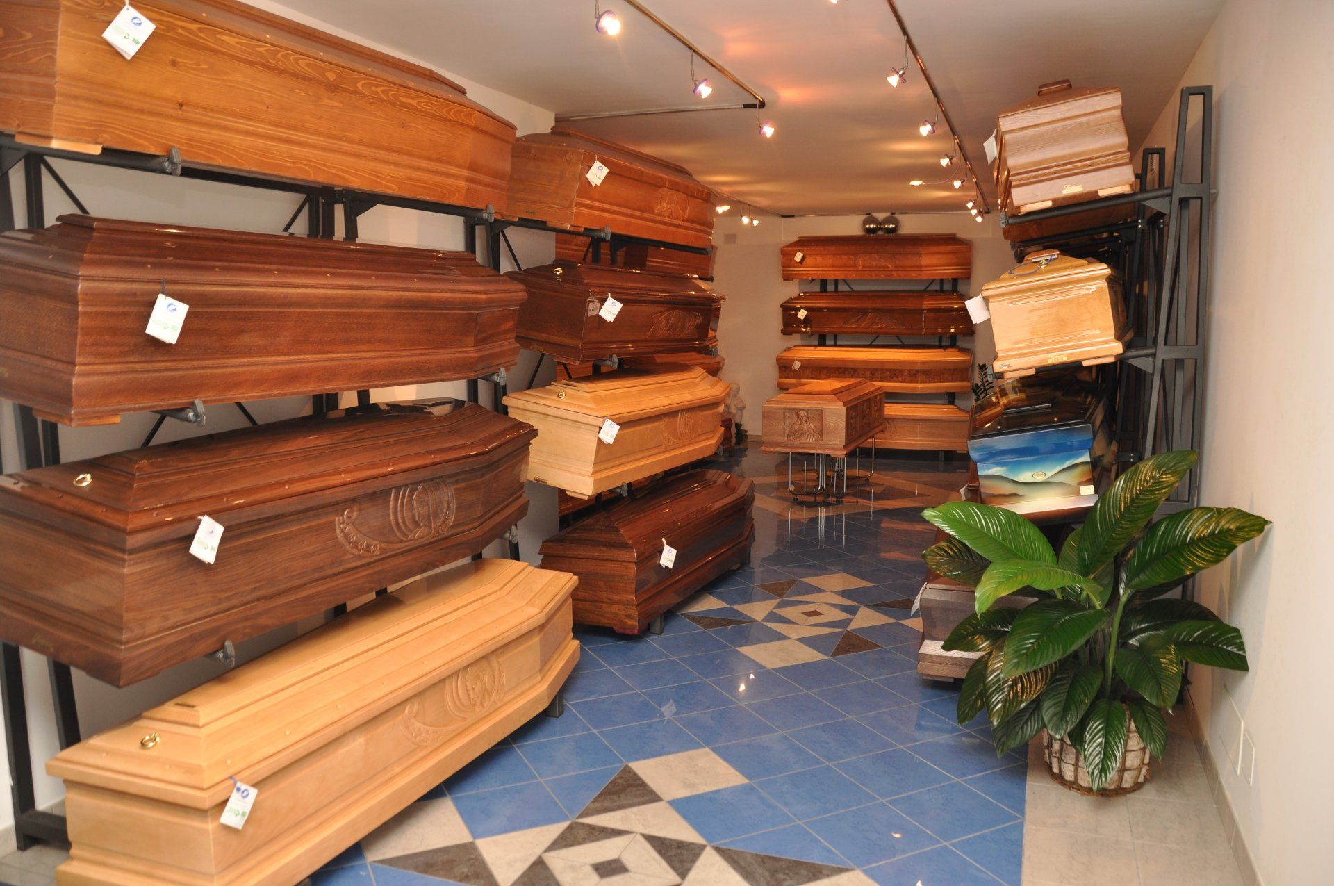 agenzia funebre Lemme, Vasto