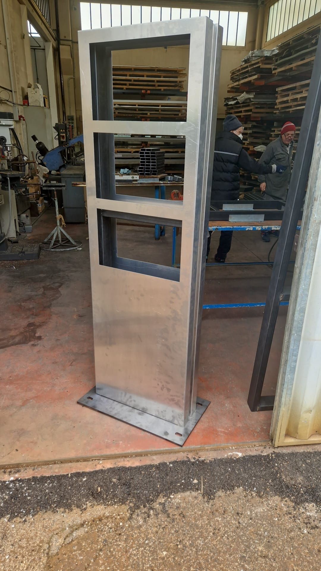 totem per arredo 