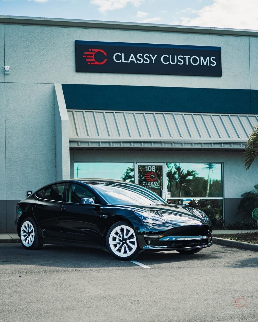 Classy Customs PPF, Ceramic Coating, Auto Wraps, Detailing, Window