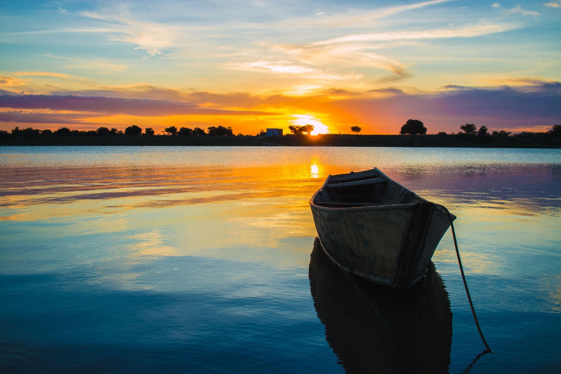 Enjoy the Sunset aboard you Sunset Cruise aboard the Salty Savage