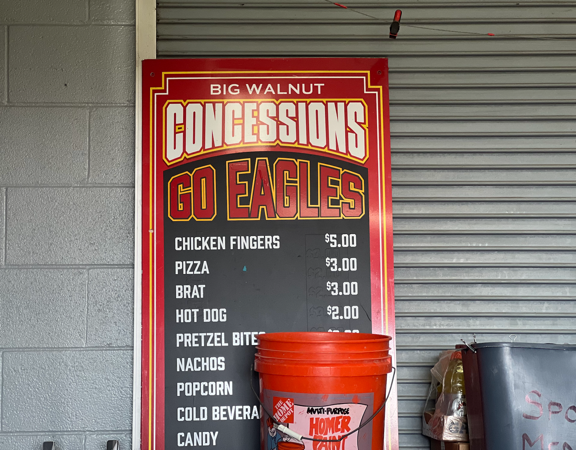 A sign that says concessions 