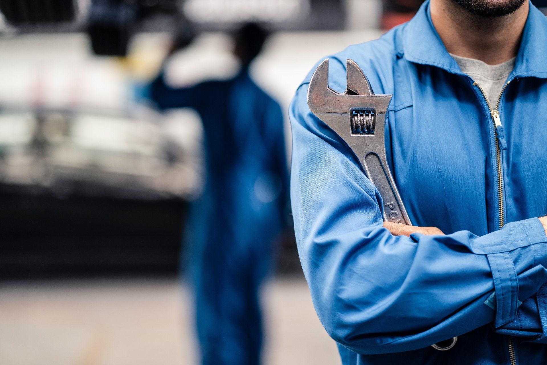 Automotive Tech at Navarre's Auto Service LLC in Louis, VA