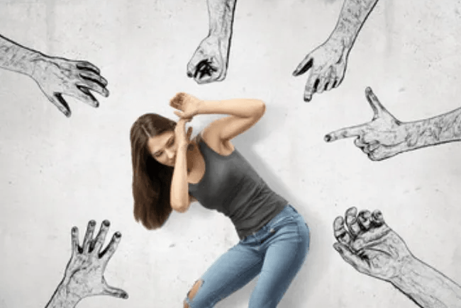 gaslighting, emotioneel en psychisch misbruik, verbale agressie, onzeker, minderwaardig