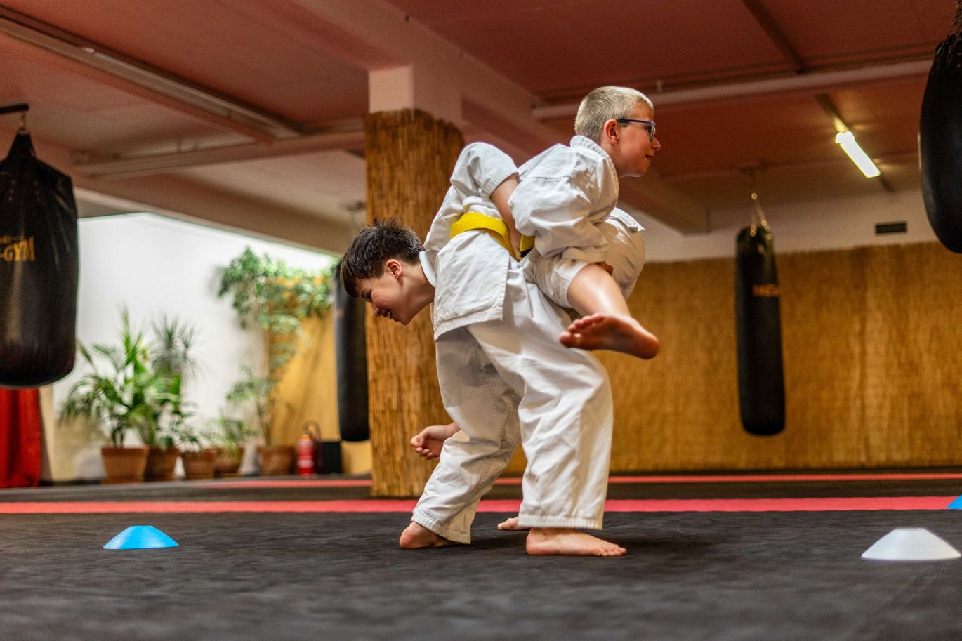 Spielerische Wurfübung Karate