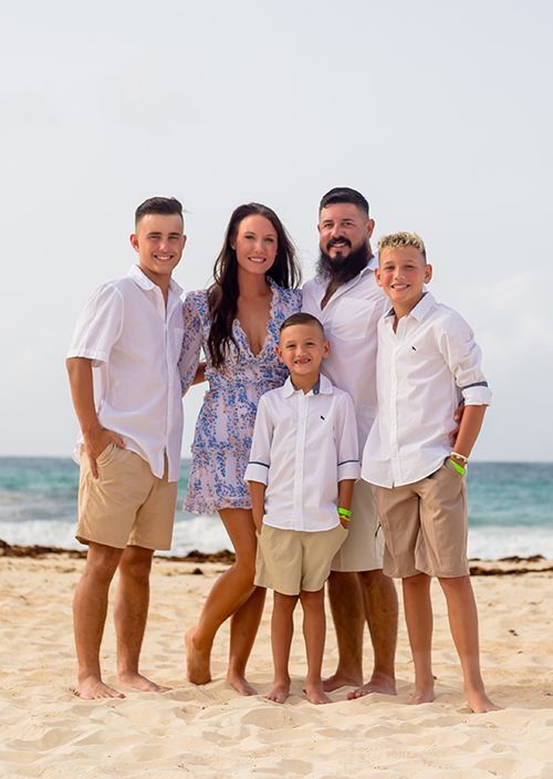 Kayla's family on the beach