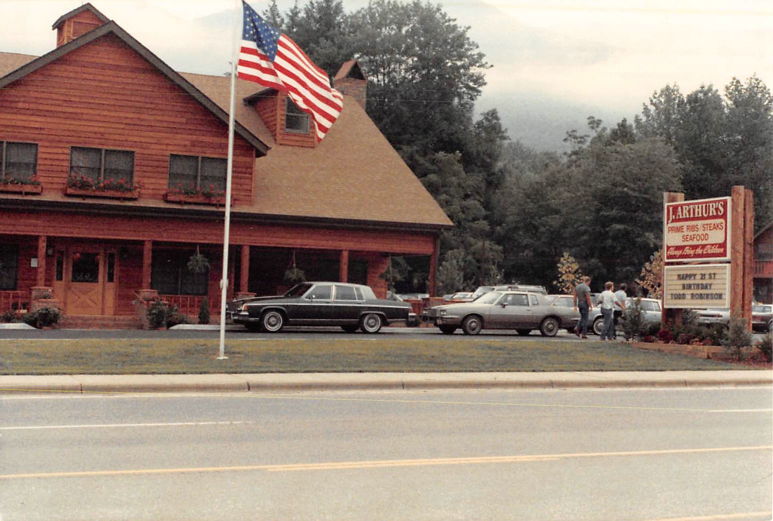 Log-cabin restaurant in the mountains near Fox Run Apartments