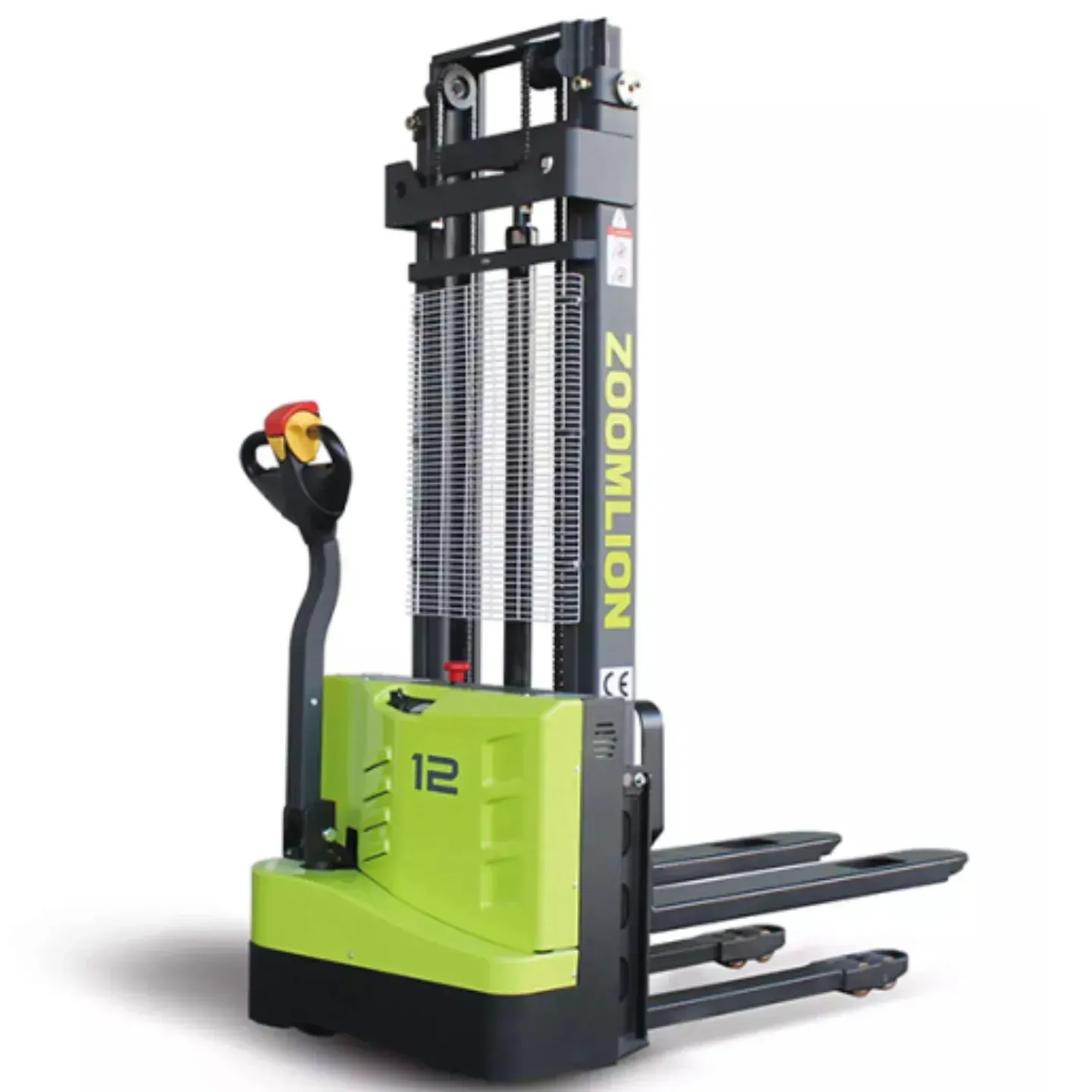 Carretilla elevadora eléctrica apiladora verde y negra con el mástil y las horquillas elevados