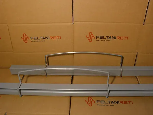 feltani reti, ganci metallici su misura, lavorazioni personalizzate
