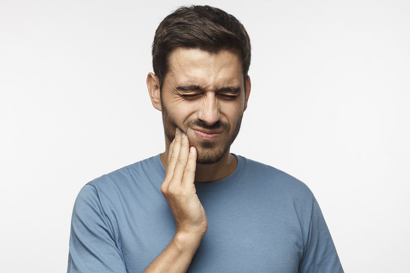 Emergency dentist providing same day dental care for toothache and dental emergencies