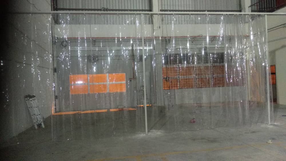 SLIDING PVC CURTAIN